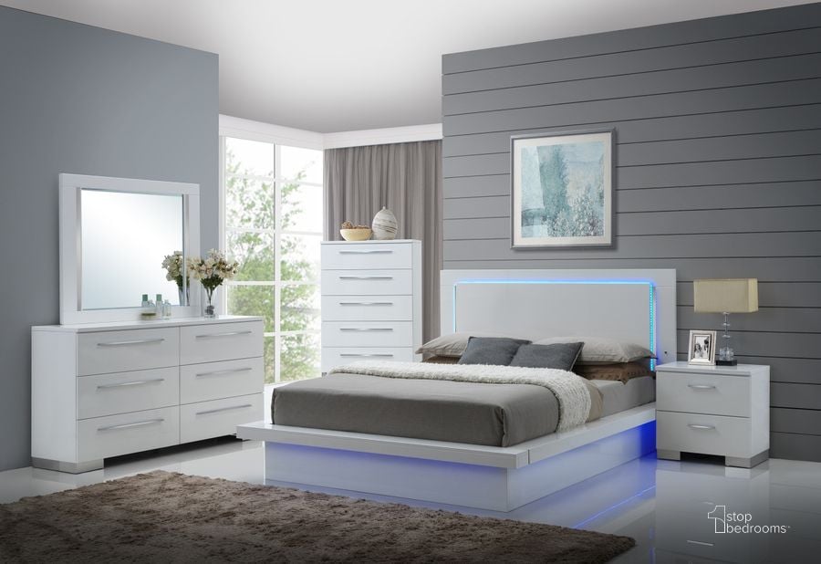 The appearance of Sapphire High Gloss White Laminate Platform Bedroom Set designed by New Classic in the modern / contemporary interior design. This white piece of furniture  was selected by 1StopBedrooms from Sapphire Collection to add a touch of cosiness and style into your home. Sku: B2643-310;B2643-320;B2643-330;B2643-040. Bed Type: Platform Bed. Material: Wood. Product Type: Platform Bed. Bed Size: Queen. Image1