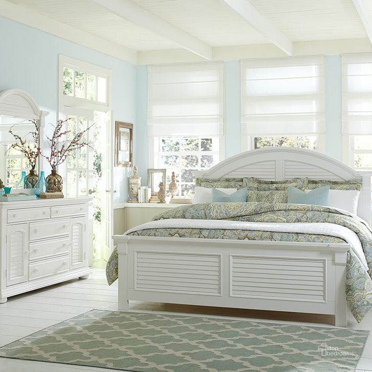 The appearance of Summer House Oyster White Panel Bedroom Set designed by Liberty in the modern / contemporary interior design. This white piece of furniture  was selected by 1StopBedrooms from Summer House Collection to add a touch of cosiness and style into your home. Sku: 607-BR13;607-BR14;607-BR90;607-BR61. Bed Type: Panel Bed. Material: Wood. Product Type: Panel Bed. Bed Size: Queen. Image1