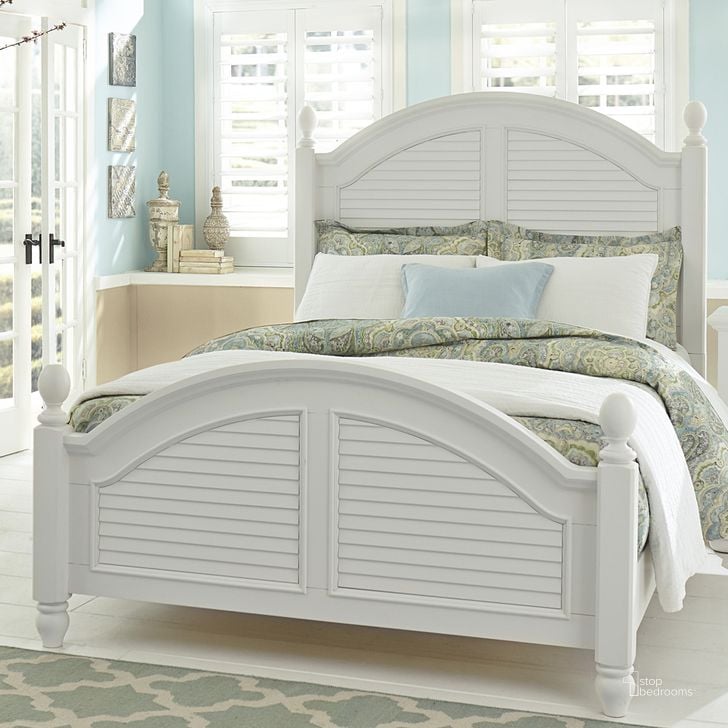 The appearance of Summer House Oyster White Queen Poster Bed designed by Liberty in the modern / contemporary interior design. This white piece of furniture  was selected by 1StopBedrooms from Summer House Collection to add a touch of cosiness and style into your home. Sku: 607-BR01;607-BR02;607-BR90. Bed Type: Poster Bed. Material: Wood. Product Type: Poster Bed. Bed Size: Queen. Image1