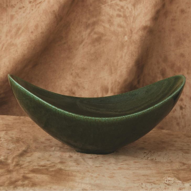 The appearance of Swoop Bowl In Emerald designed by Global Views in the modern / contemporary interior design. This green piece of furniture  was selected by 1StopBedrooms from Swoop Collection to add a touch of cosiness and style into your home. Sku: 1.10053. Material: Ceramic. Product Type: Bowl. Image1