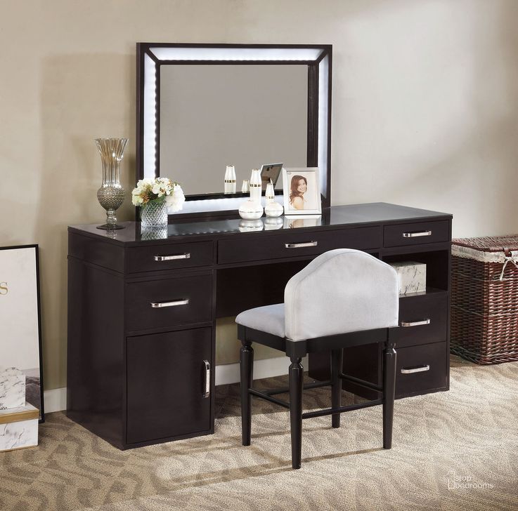 The appearance of Vickie Vanity Set In Gray designed by Furniture of America in the glam interior design. This gray piece of furniture  was selected by 1StopBedrooms from Vickie Collection to add a touch of cosiness and style into your home. Sku: FOA-DK5684DG-1;FOA-DK5684DG-2;FOA-DK5684DG-3. Material: Wood. Product Type: Vanity Set. Image1