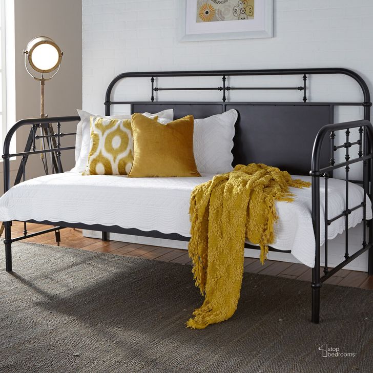 The appearance of Vintage Series Twin Metal Day Bed In Black designed by Liberty in the rustic / southwestern interior design. This black piece of furniture  was selected by 1StopBedrooms from Vintage Series Collection to add a touch of cosiness and style into your home. Sku: 179-BR11TB-B. Bed Type: Daybed. Material: Metal. Product Type: DayBed. Bed Size: Twin. Image1