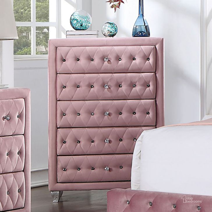 The appearance of Zohar Chest In Pink designed by Furniture of America in the glam interior design. This pink piece of furniture  was selected by 1StopBedrooms from Zohar Collection to add a touch of cosiness and style into your home. Sku: CM7130PK-C. Material: Wood. Product Type: Chest. Image1