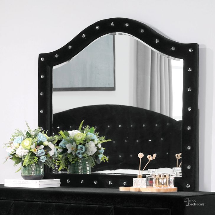 The appearance of Zohar Mirror In Black designed by Furniture of America in the glam interior design. This black piece of furniture  was selected by 1StopBedrooms from Zohar Collection to add a touch of cosiness and style into your home. Sku: CM7130BK-M. Material: Wood. Product Type: Dresser Mirror. Image1