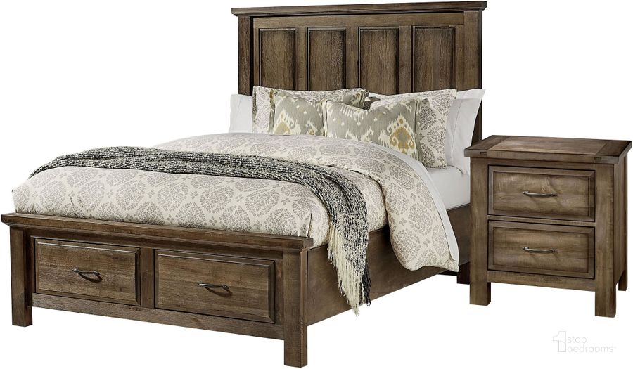 The appearance of Maple Road Maple Syrup Mansion Storage Bedroom Set designed by Artisan & Post in the rustic / southwestern interior design. This maple syrup piece of furniture  was selected by 1StopBedrooms from Maple Road Collection to add a touch of cosiness and style into your home. Sku: 117-227;117-559;117-050B;117-502;AP-555T. Bed Type: Storage Bed. Material: Wood. Product Type: Storage Bed. Bed Size: Queen. Image1