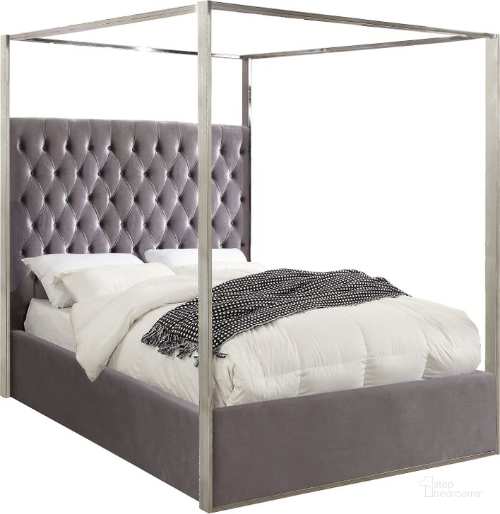 The appearance of Meridian Porter Grey Velvet King Bed designed by Meridian in the modern / contemporary interior design. This grey velvet piece of furniture  was selected by 1StopBedrooms from Porter Collection to add a touch of cosiness and style into your home. Sku: PorterGrey-K-1;PorterGrey-K-2. Bed Type: Platform Bed. Product Type: Platform Bed. Bed Size: King. Material: Velvet. Image1