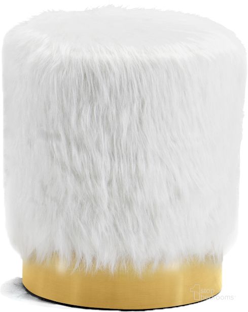 The appearance of Meridian Joy White Fur Ottoman designed by Meridian in the modern / contemporary interior design. This white faux fur piece of furniture  was selected by 1StopBedrooms from Joy Collection to add a touch of cosiness and style into your home. Sku: 129White. Product Type: Ottoman. Image1