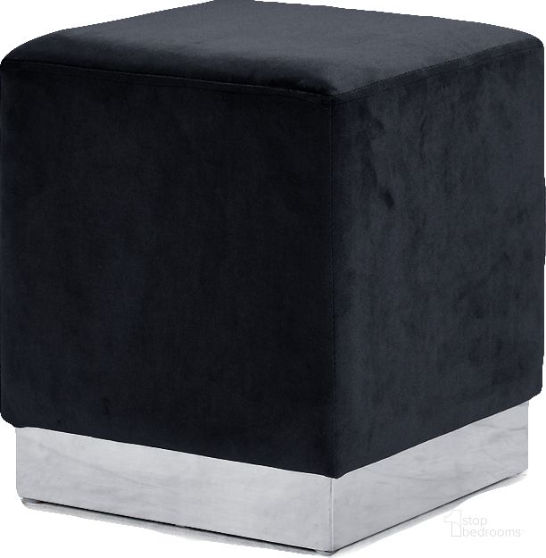 The appearance of Meridian Jax 135Black Velvet Ottoman designed by Meridian in the modern / contemporary interior design. This black velvet piece of furniture  was selected by 1StopBedrooms from Jax Collection to add a touch of cosiness and style into your home. Sku: 135Black. Product Type: Ottoman. Image1