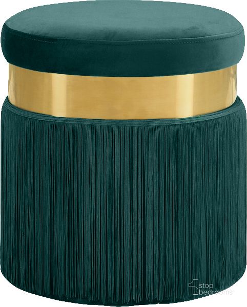 The appearance of Meridian Yasmine Green Velvet Ottoman designed by Meridian in the modern / contemporary interior design. This green velvet piece of furniture  was selected by 1StopBedrooms from Yasmine Collection to add a touch of cosiness and style into your home. Sku: 142Green. Product Type: Ottoman. Image1