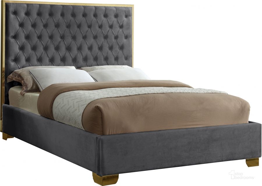 The appearance of Meridian Lana Grey Velvet Queen Bed designed by Meridian in the modern / contemporary interior design. This grey velvet piece of furniture  was selected by 1StopBedrooms from Lana Collection to add a touch of cosiness and style into your home. Sku: LanaGrey-Q-1;LanaGrey-Q-2. Bed Type: Platform Bed. Product Type: Platform Bed. Bed Size: Queen. Material: Velvet. Image1