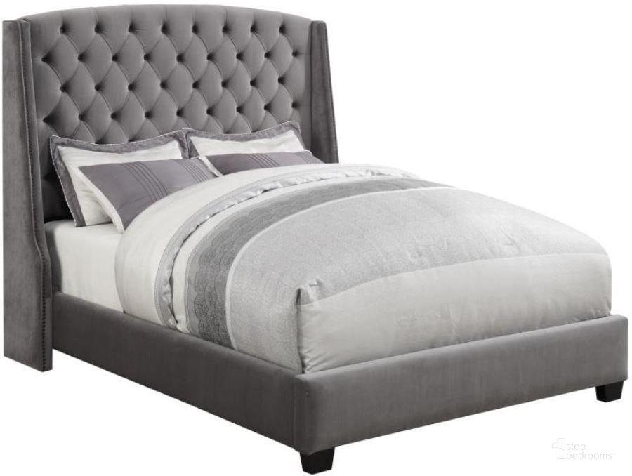 The appearance of Pissarro Gray Full Upholstered Platform Bed designed by Coaster in the modern / contemporary interior design. This gray piece of furniture  was selected by 1StopBedrooms from Pissarro Collection to add a touch of cosiness and style into your home. Sku: 300515FB1;300515FB2. Bed Type: Platform Bed. Material: Wood. Product Type: Platform Bed. Bed Size: Full. Image1