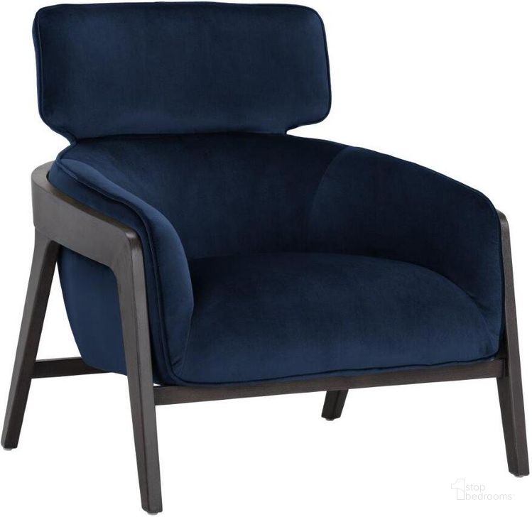 The appearance of 5West Maximus Metropolis Blue Arm Chair designed by Sunpan in the transitional interior design. This blue piece of furniture  was selected by 1StopBedrooms from 5West Collection to add a touch of cosiness and style into your home. Sku: 105926. Material: Fabric. Product Type: Accent Chair. Image1