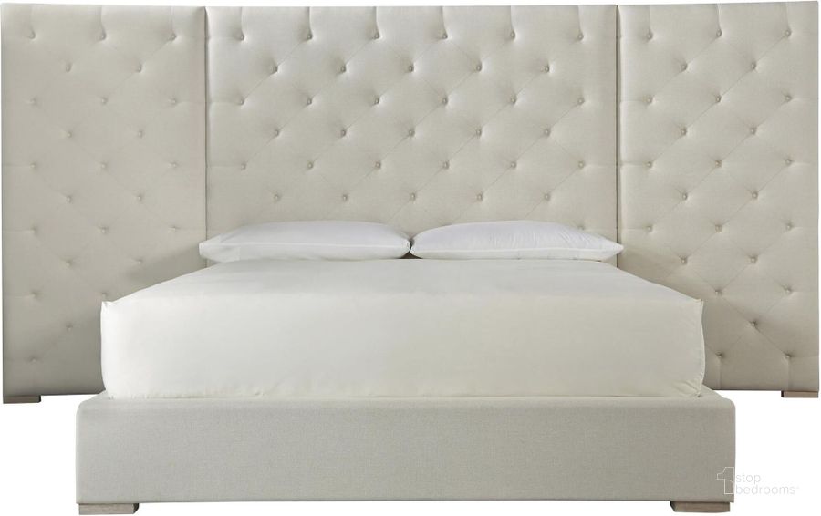 The appearance of Modern Brando Cream Wall Panel King Platform Bed designed by Universal in the modern / contemporary interior design. This cream piece of furniture  was selected by 1StopBedrooms from Brando Collection to add a touch of cosiness and style into your home. Sku: 643220;64322FR;643212W. Bed Type: Platform Bed. Material: Fabric. Product Type: Platform Bed. Bed Size: King. Image1