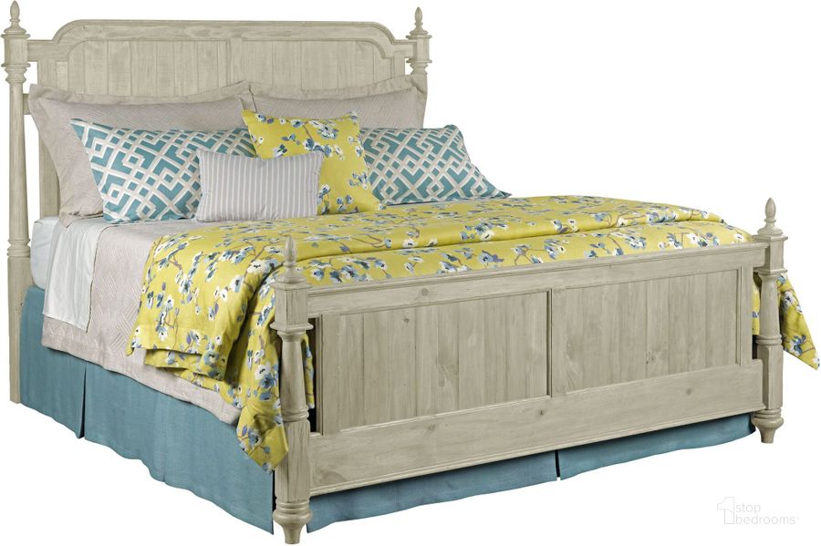 The appearance of Weatherford Cornsilk Queen Westland Bed designed by Kincaid in the transitional interior design. This cream piece of furniture  was selected by 1StopBedrooms from Weatherford Collection to add a touch of cosiness and style into your home. Sku: 75-135P. Bed Type: Poster Bed. Material: Wood. Product Type: Poster Bed. Bed Size: Queen. Image1