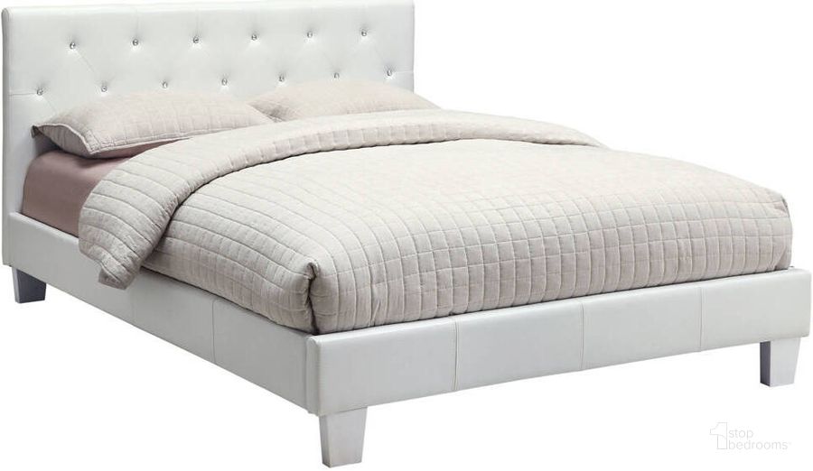 The appearance of Furniture of America Velen White Cal King Bed designed by Furniture of America in the modern / contemporary interior design. This white piece of furniture  was selected by 1StopBedrooms from Velen Collection to add a touch of cosiness and style into your home. Sku: CM7949WH-CK-HB;CM7949WH-CK-FBR. Bed Type: Platform Bed. Product Type: Platform Bed. Bed Size: California King.
