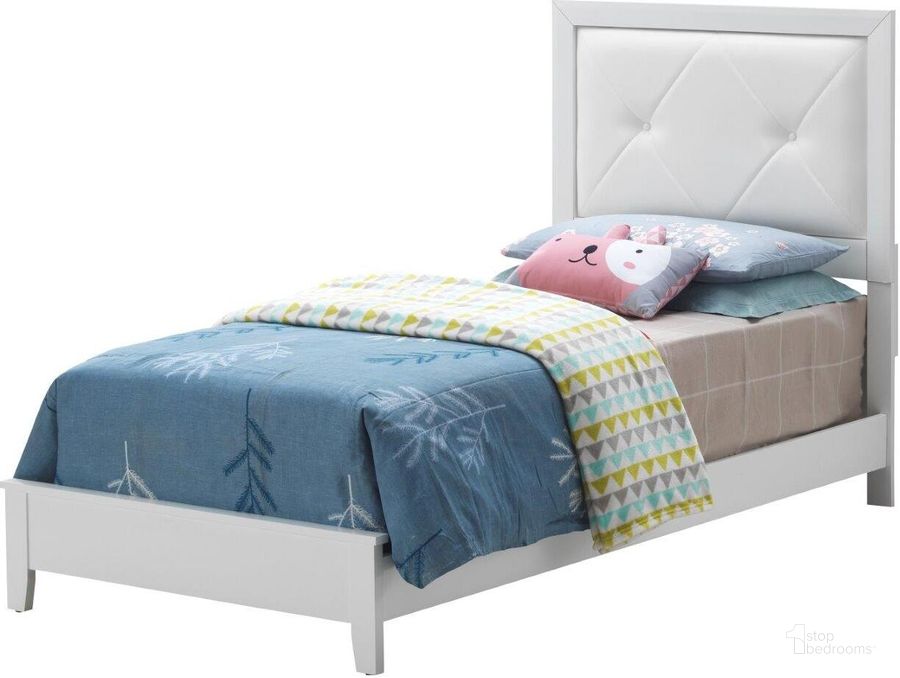 The appearance of Glory Furniture Primo Twin Bed, White designed by Glory in the transitional interior design. This white piece of furniture  was selected by 1StopBedrooms from Primo Collection to add a touch of cosiness and style into your home. Sku: G1339A-TB-Twin Bed  Headboard;G1339A-TB-Twin Bed  Footboard;G1339A-TB-Twin Bed Rails. Bed Type: Panel Bed. Material: Wood. Product Type: Panel Bed. Bed Size: Twin.
