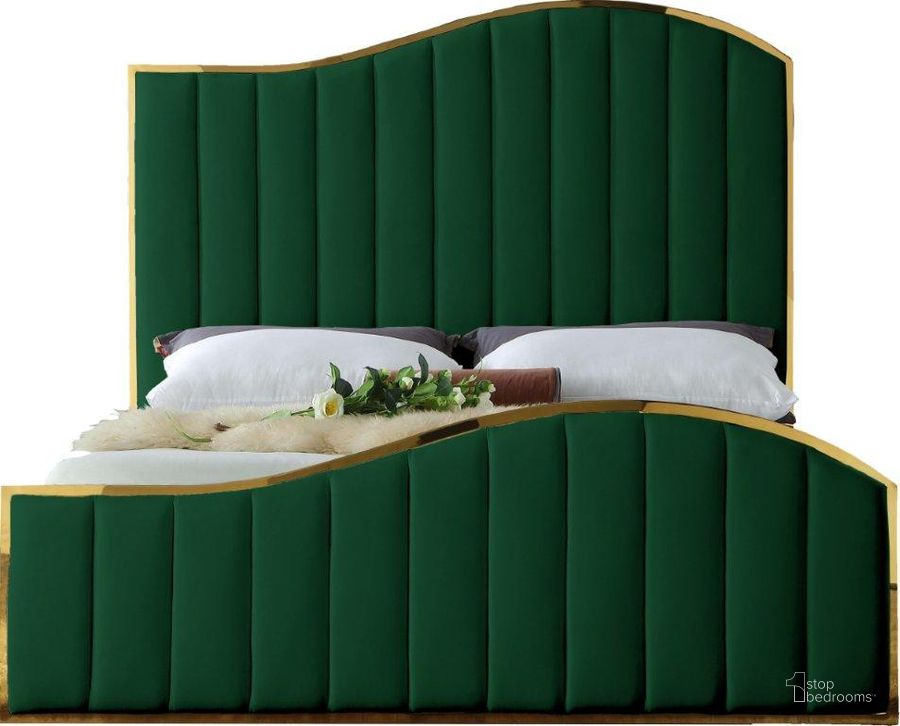The appearance of Meridian Jolie Green Velvet Queen Bed designed by Meridian in the modern / contemporary interior design. This green velvet piece of furniture  was selected by 1StopBedrooms from Jolie Collection to add a touch of cosiness and style into your home. Sku: JolieGreen-Q-1;JolieGreen-Q-2;JolieGreen-Q-3. Bed Type: Platform Bed. Product Type: Platform Bed. Bed Size: Queen. Material: Velvet. Image1