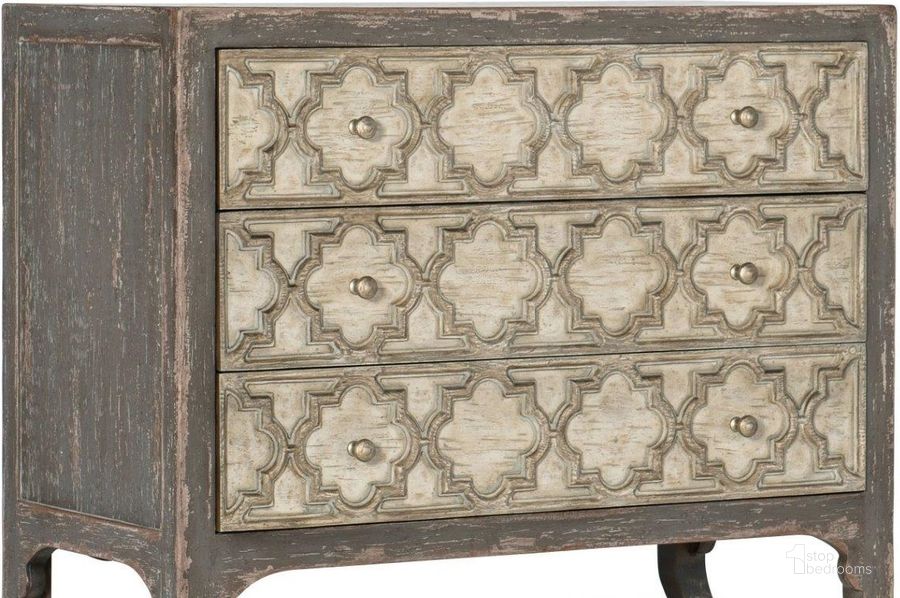 The appearance of Alfresco Pottery Bellissimo Bachelors Chest designed by Hooker in the transitional interior design. This gray piece of furniture  was selected by 1StopBedrooms from Alfresco Collection to add a touch of cosiness and style into your home. Sku: 6025-90117-95. Material: Wood. Product Type: Chest.