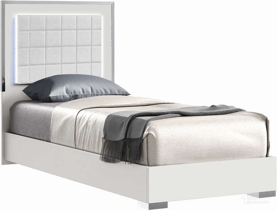 The appearance of Alice Full Platform Bed In White designed by J&M in the modern / contemporary interior design. This white piece of furniture  was selected by 1StopBedrooms from Alice Collection to add a touch of cosiness and style into your home. Sku: 15545-F. Bed Type: Platform Bed. Product Type: Platform Bed. Bed Size: Full. Image1