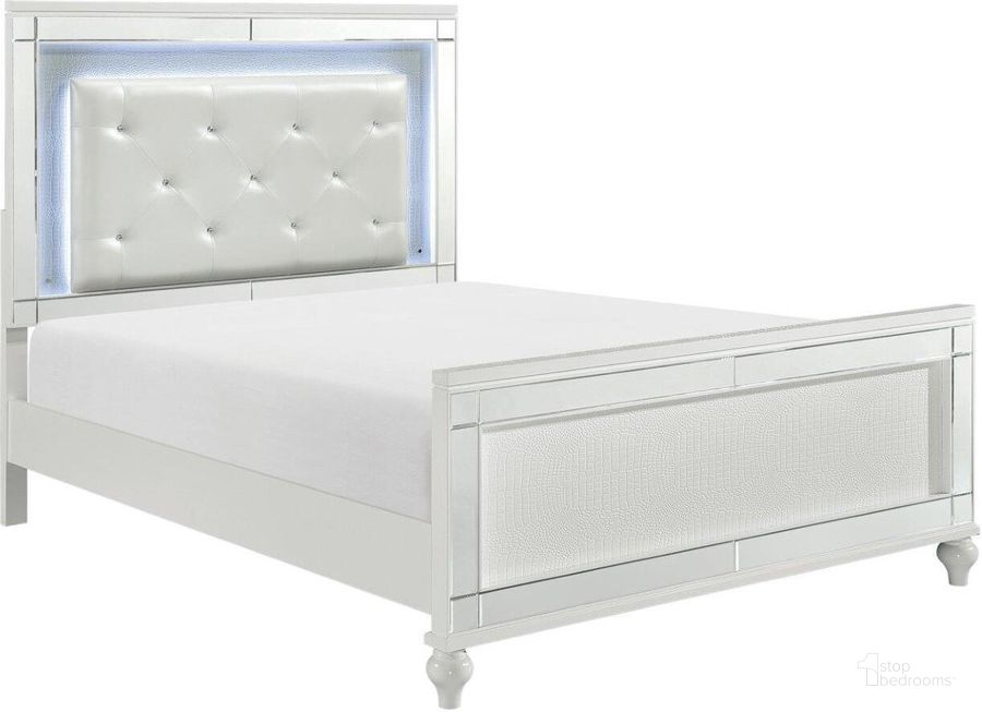 The appearance of Alonza White California King Upholstered Panel Bed designed by Homelegance in the modern / contemporary interior design. This white piece of furniture  was selected by 1StopBedrooms from Alonza Collection to add a touch of cosiness and style into your home. Sku: 1845KLED-1;1845K-2;1845K-3CK. Bed Type: Panel Bed. Product Type: Panel Bed. Bed Size: California King. Image1