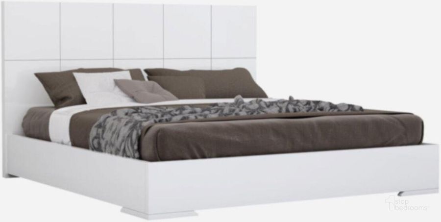 The appearance of Anna White King Bed designed by Whiteline Modern Living in the modern / contemporary interior design. This white high gloss piece of furniture  was selected by 1StopBedrooms from Anna Collection to add a touch of cosiness and style into your home. Sku: BK1207-WHT. Bed Type: Panel Bed. Product Type: Panel Bed. Bed Size: King. Image1