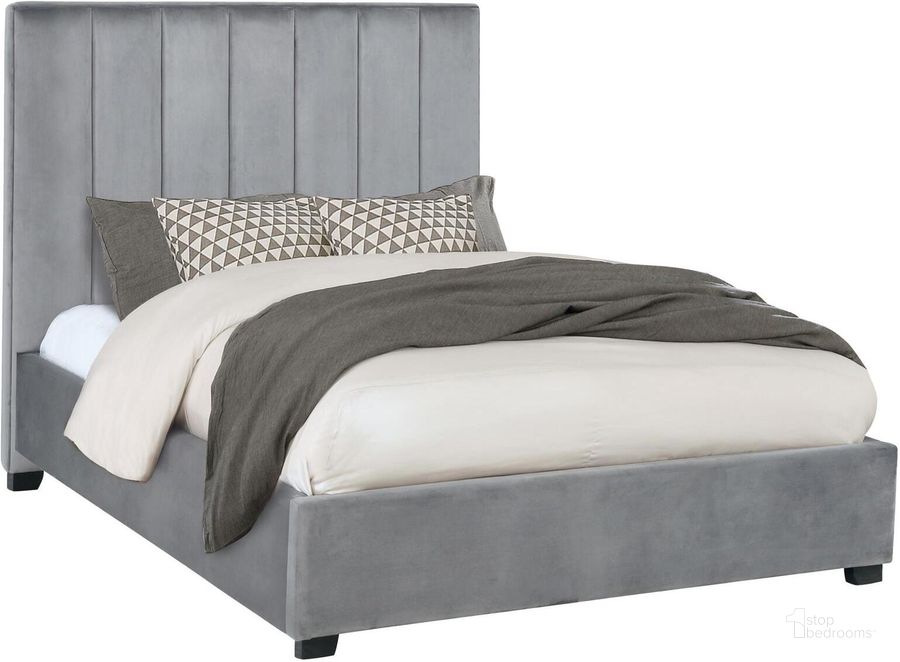 The appearance of Arles Grey King Upholstered Panel Bed designed by Coaster in the modern / contemporary interior design. This gray piece of furniture  was selected by 1StopBedrooms from Arles Collection to add a touch of cosiness and style into your home. Sku: 306070KEB1;306070KEB2. Bed Type: Panel Bed. Product Type: Panel Bed. Bed Size: King. Material: Pine. Image1