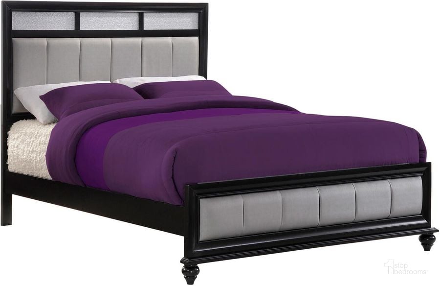 The appearance of Barzini Black King Platform Bed designed by Coaster in the modern / contemporary interior design. This black piece of furniture  was selected by 1StopBedrooms from Barzini Collection to add a touch of cosiness and style into your home. Sku: 200891KEB1;200891KEB2. Bed Type: Platform Bed. Material: Upholstered. Product Type: Platform Bed. Bed Size: King. Image1