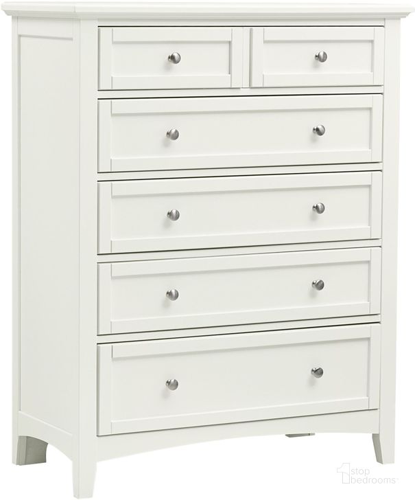 The appearance of Bonanza White 5 Drawer Chest designed by Vaughan Bassett in the transitional interior design. This white piece of furniture  was selected by 1StopBedrooms from Bonanza Collection to add a touch of cosiness and style into your home. Sku: BB29-115. Product Type: Chest. Image1