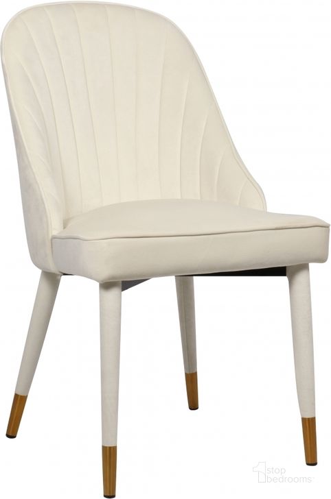 The appearance of Belle Cream Dining Chair Set of 2 designed by Meridian in the modern / contemporary interior design. This cream velvet piece of furniture  was selected by 1StopBedrooms from Belle Collection to add a touch of cosiness and style into your home. Sku: 811Cream-C. Product Type: Dining Chair. Material: Velvet. Image1
