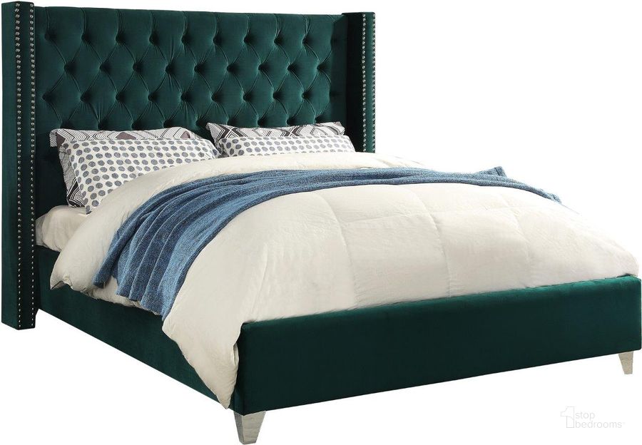The appearance of Benevento Green Velvet King Panel Bed designed by Furnique in the modern / contemporary interior design. This green velvet piece of furniture  was selected by 1StopBedrooms from Benevento Collection to add a touch of cosiness and style into your home. Sku: AidenGreen-K-1;AidenGreen-K-2. Material: Wood. Product Type: Bed. Bed Size: King. Image1