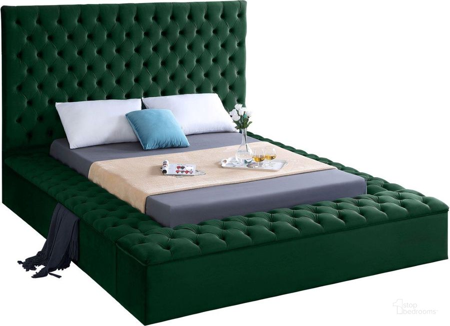 The appearance of Bliss Green Velvet Queen Bed designed by Meridian in the modern / contemporary interior design. This green velvet piece of furniture  was selected by 1StopBedrooms from Bliss Collection to add a touch of cosiness and style into your home. Sku: BlissGreen-Q-1;BlissGreen-Q-2;BlissGreen-Q-3. Bed Type: Platform Bed. Product Type: Platform Bed. Bed Size: Queen. Material: Velvet. Image1