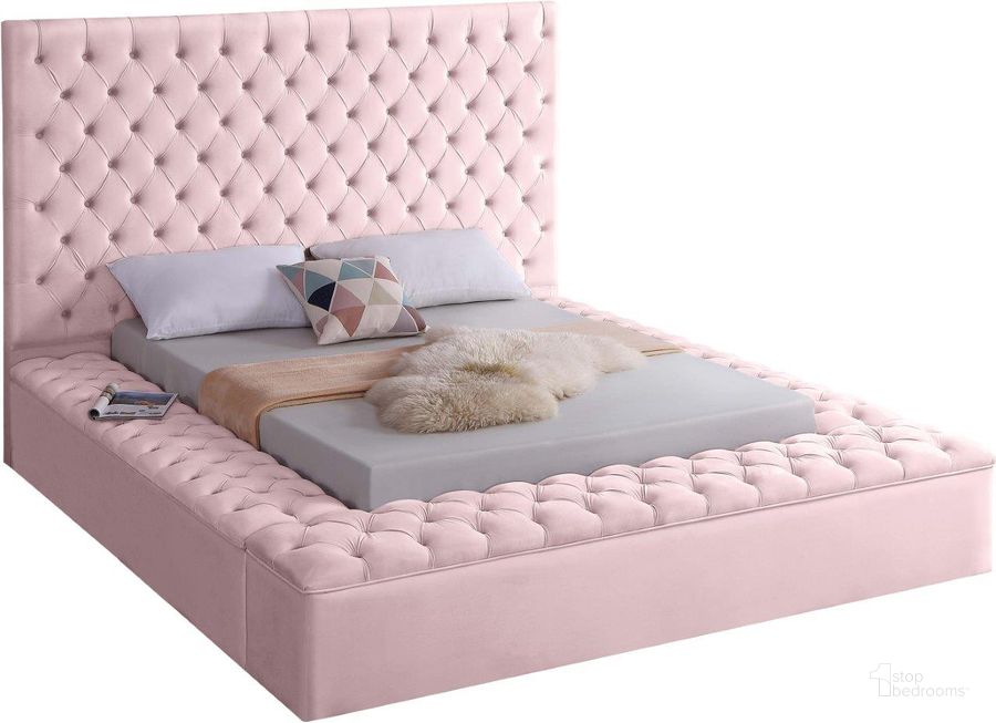 The appearance of Bliss Pink Velvet King Bed BlissPink-K designed by Meridian in the modern / contemporary interior design. This pink velvet piece of furniture  was selected by 1StopBedrooms from Bliss Collection to add a touch of cosiness and style into your home. Sku: BlissPink-K-1;BlissPink-K-2;BlissPink-K-3. Bed Type: Platform Bed. Product Type: Platform Bed. Bed Size: King. Material: Velvet. Image1