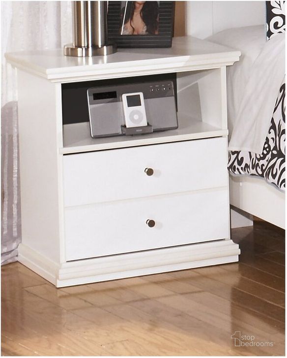 The appearance of Bostwick Shoals Nightstand designed by Signature Design by Ashley in the country / farmhouse interior design. This white piece of furniture  was selected by 1StopBedrooms from Bostwick Shoals Collection to add a touch of cosiness and style into your home. Sku: B139-91. Material: Wood. Product Type: Nightstand. Image1