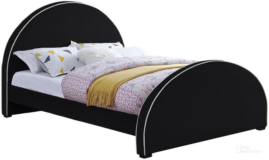 The appearance of Brody Black Velvet Queen Bed designed by Meridian in the modern / contemporary interior design. This black velvet piece of furniture  was selected by 1StopBedrooms from Brody Collection to add a touch of cosiness and style into your home. Sku: BrodyBlack-Q-1;BrodyBlack-Q-2. Bed Type: Platform Bed. Material: Wood. Product Type: Platform Bed. Bed Size: Queen. Image1