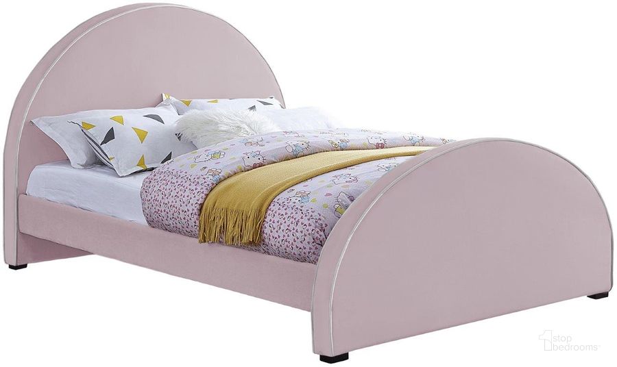 The appearance of Brody Pink Velvet Queen Bed designed by Meridian in the modern / contemporary interior design. This pink velvet piece of furniture  was selected by 1StopBedrooms from Brody Collection to add a touch of cosiness and style into your home. Sku: BrodyPink-Q-1;BrodyPink-Q-2. Bed Type: Platform Bed. Material: Wood. Product Type: Platform Bed. Bed Size: Queen. Image1