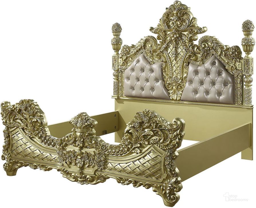 The appearance of Cabriole King Bed In Light Gold Pu And Gold designed by ACME in the transitional interior design. This gold piece of furniture  was selected by 1StopBedrooms from Cabriole Collection to add a touch of cosiness and style into your home. Sku: BD01463EK1;BD01463EK2;BD01463EK3. Bed Type: Poster Bed. Product Type: Poster Bed. Bed Size: King. Image1