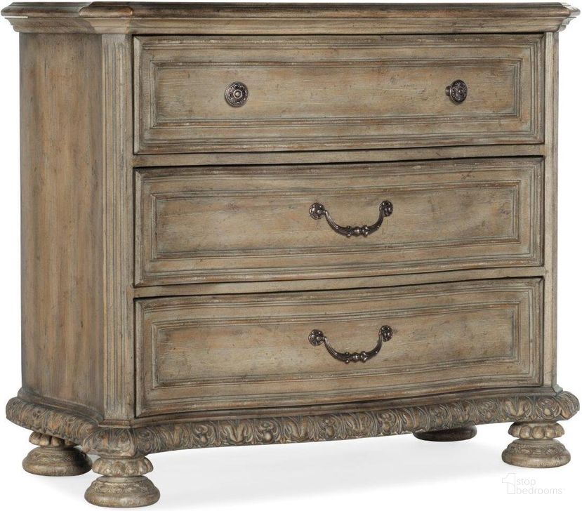 The appearance of Castella Bachelors Chest designed by Hooker in the traditional interior design. This medium wood piece of furniture  was selected by 1StopBedrooms from Castella Collection to add a touch of cosiness and style into your home. Sku: 5878-90017-80. Material: Wood. Product Type: Chest. Image1