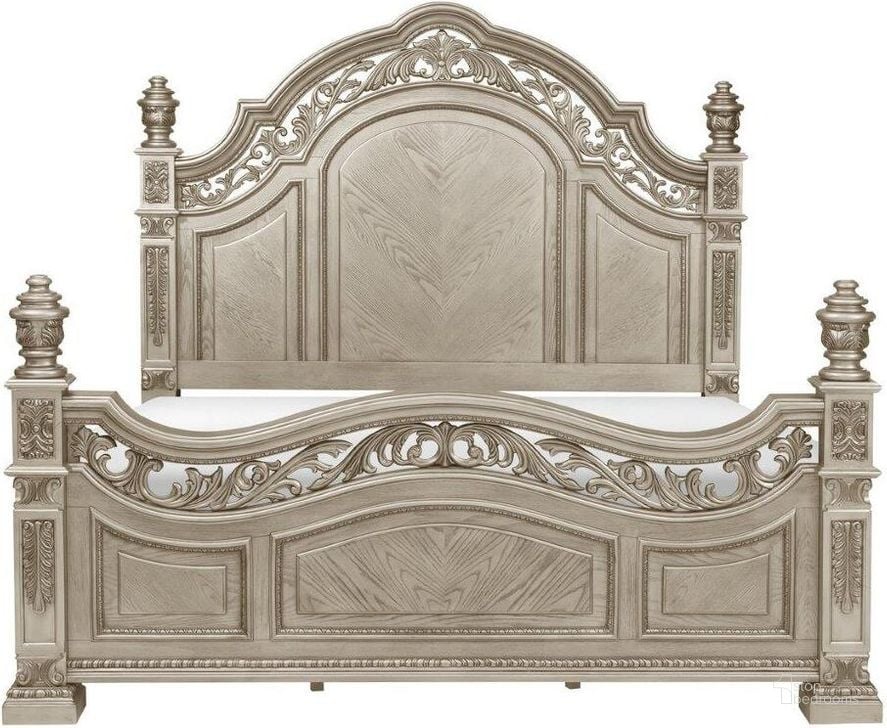 The appearance of Catalonia Platinum Gold King Poster Bed designed by Homelegance in the traditional interior design. This gold piece of furniture  was selected by 1StopBedrooms from Catalonia Collection to add a touch of cosiness and style into your home. Sku: 1824PGK-1;1824PGK-2;1824PG-3;1824PG-1P;1824PG-2P. Bed Type: Poster Bed. Product Type: Poster Bed. Bed Size: King. Image1