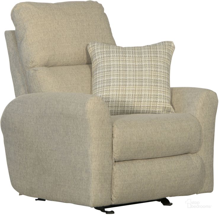 The appearance of McPherson Power Lay Flat Recliner In Buff designed by Catnapper in the traditional interior design. This buff piece of furniture  was selected by 1StopBedrooms from McPherson Collection to add a touch of cosiness and style into your home. Sku: 626107156146243038. Material: Fabric. Product Type: Recliner. Image1