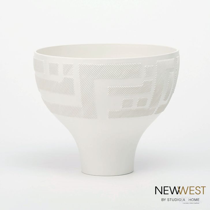 The appearance of Chaco Bowl In Matte White designed by Global Views in the modern / contemporary interior design. This white piece of furniture  was selected by 1StopBedrooms from Chaco Collection to add a touch of cosiness and style into your home. Sku: NW7.10003. Material: Ceramic. Product Type: Bowl. Image1