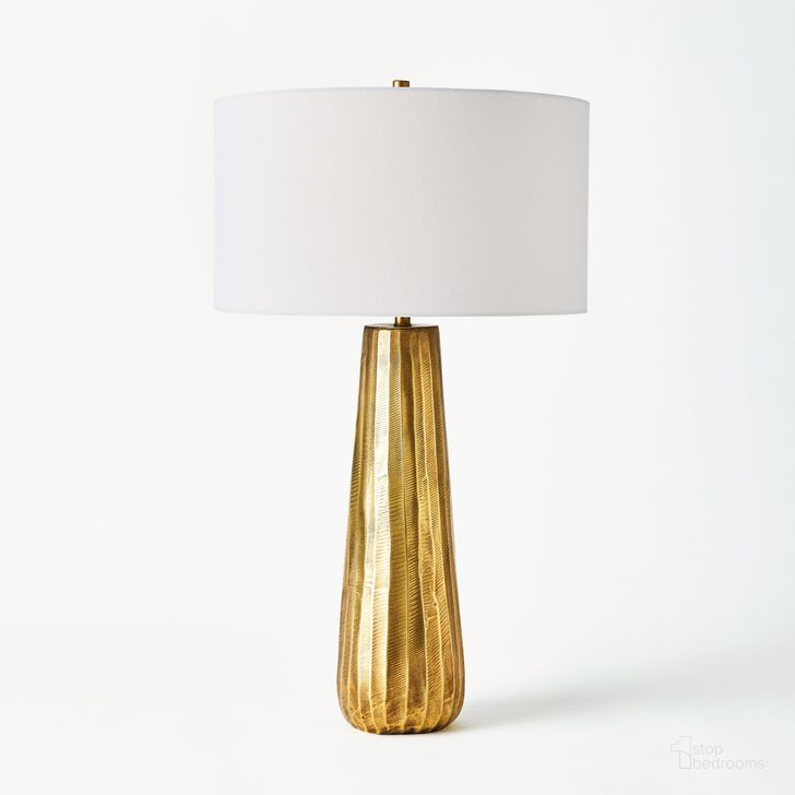 The appearance of Chased Round Table Lamp In Antique Brass designed by Global Views in the modern / contemporary interior design. This brass piece of furniture  was selected by 1StopBedrooms from Chased Collection to add a touch of cosiness and style into your home. Sku: 7.9151. Material: Aluminum. Product Type: Table Lamp. Image1