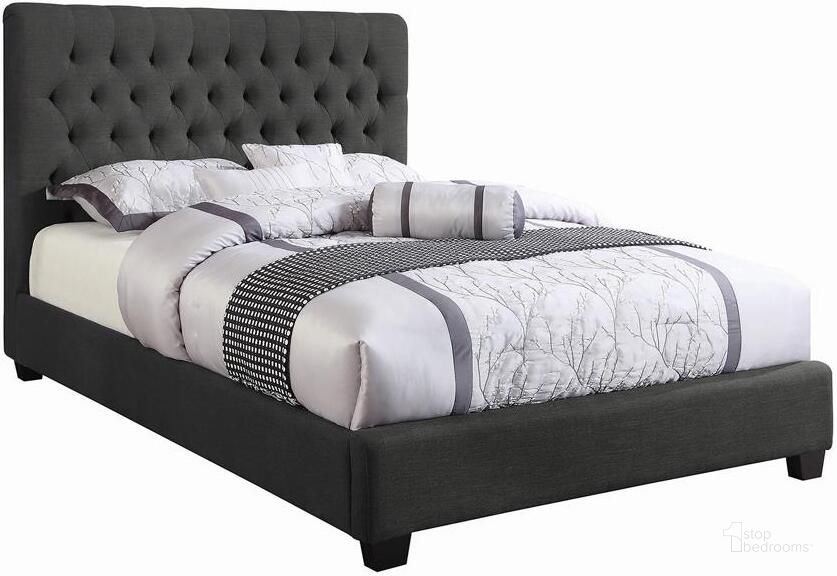 The appearance of Chloe Burlap Full Platform Bed designed by Coaster in the modern / contemporary interior design. This gray piece of furniture  was selected by 1StopBedrooms from Chloe Collection to add a touch of cosiness and style into your home. Sku: 300529FB1;300529FB2. Bed Type: Platform Bed. Material: Fabric. Product Type: Platform Bed. Bed Size: Full. Image1