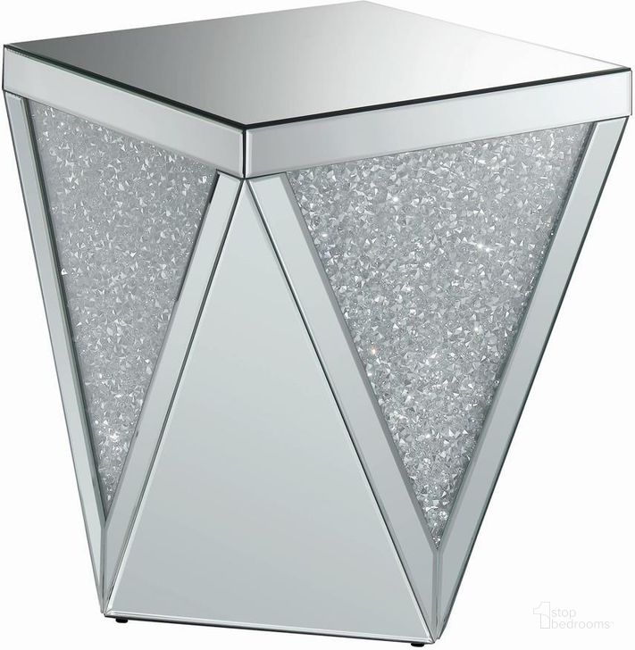 The appearance of Clear Mirror Triangle End Table designed by Coaster in the modern / contemporary interior design. This silver piece of furniture  was selected by 1StopBedrooms from Clear Collection to add a touch of cosiness and style into your home. Sku: 722507. Material: Glass. Product Type: End Table. Image1