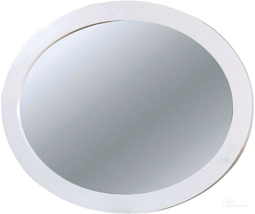 The appearance of Lennart II White Oval Mirror designed by Furniture of America in the modern / contemporary interior design. This white piece of furniture  was selected by 1StopBedrooms from Lennart Collection to add a touch of cosiness and style into your home. Sku: CM7386WH-MO. Material: Glass. Product Type: Dresser Mirror. Image1