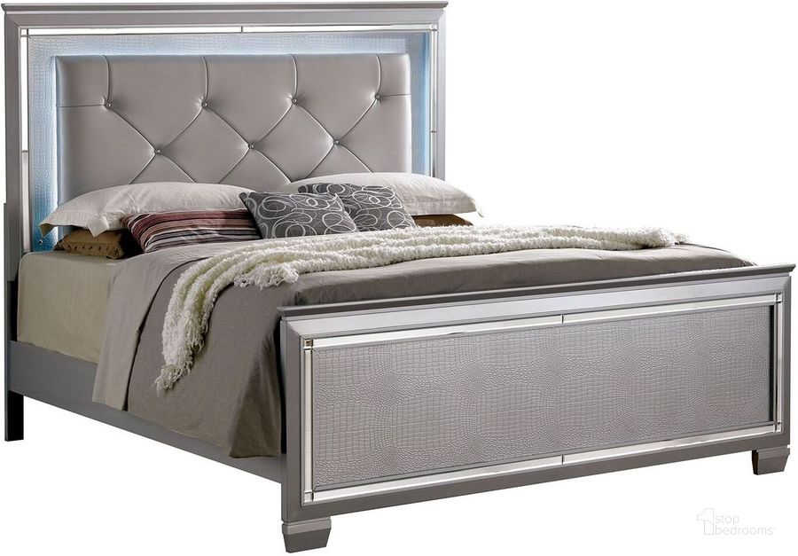 The appearance of Bellanova Silver King Upholstered Panel Bed designed by Furniture of America in the modern / contemporary interior design. This silver piece of furniture  was selected by 1StopBedrooms from Bellanova Collection to add a touch of cosiness and style into your home. Sku: CM7979SV-EK-HB;CM7979SV-EK-FB;CM7979SV-EK-R. Bed Type: Panel Bed. Material: Upholstered. Product Type: Panel Bed. Bed Size: King. Image1