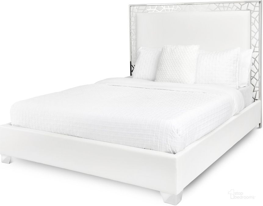 The appearance of Columbia King Bed In White designed by Uptown Club in the modern / contemporary interior design. This white piece of furniture  was selected by 1StopBedrooms from Columbia Collection to add a touch of cosiness and style into your home. Sku: GY-BED-8503K-W. Bed Type: Platform Bed. Material: Faux Leather. Product Type: Bed. Bed Size: King. Image1