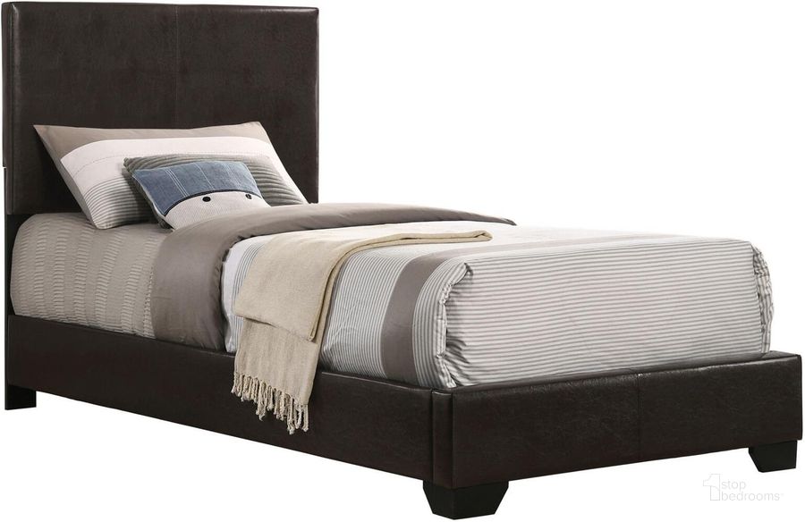 The appearance of Conner Dark Brown Twin Platform Bed designed by Coaster in the modern / contemporary interior design. This brown piece of furniture  was selected by 1StopBedrooms from Conner Collection to add a touch of cosiness and style into your home. Sku: 300261TB1;300261TB2. Bed Type: Platform Bed. Product Type: Platform Bed. Bed Size: Twin. Material: Vinyl. Image1
