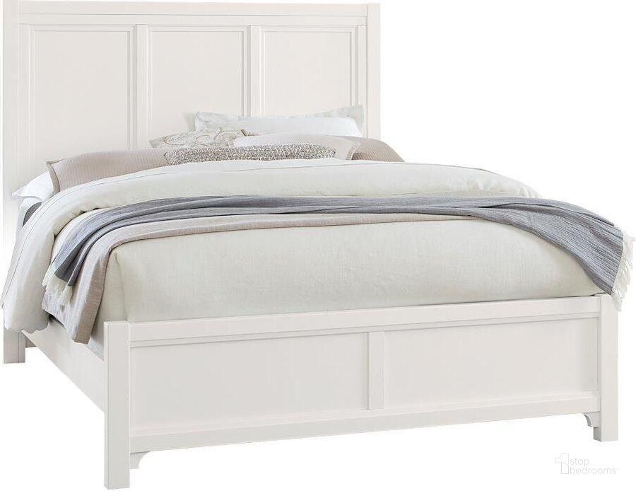 The appearance of Cool Farmhouse King Panel Bed In Soft White designed by Vaughan Bassett in the transitional interior design. This soft white piece of furniture  was selected by 1StopBedrooms from Cool Farmhouse Collection to add a touch of cosiness and style into your home. Sku: 804-667;804-766;804-922;MS-MS1. Bed Type: Panel Bed. Material: Wood. Product Type: Panel Bed. Bed Size: King. Image1