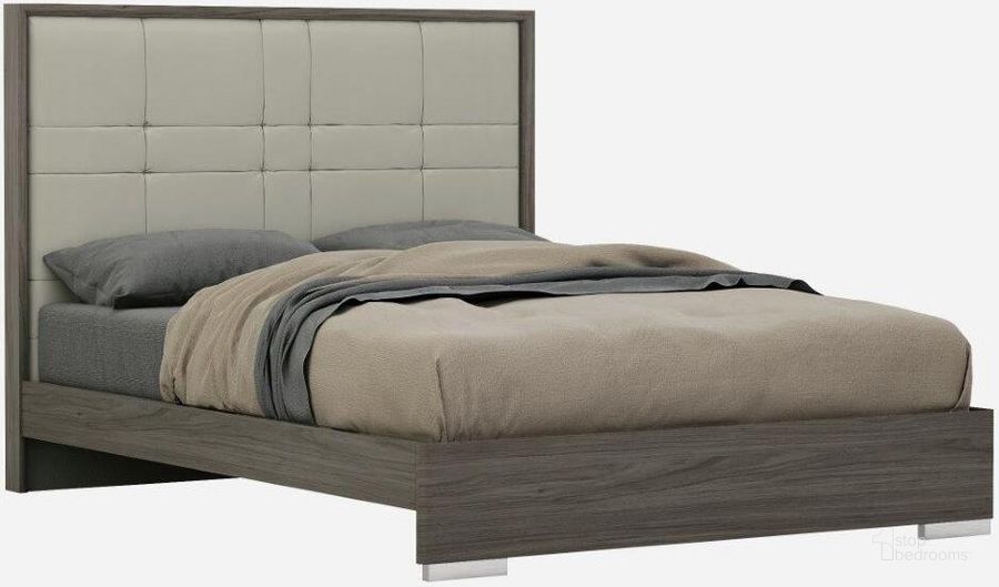 The appearance of Copenhagen Queen Bed designed by J&M in the modern / contemporary interior design. This chestnut piece of furniture  was selected by 1StopBedrooms from Copenhagen Collection to add a touch of cosiness and style into your home. Sku: 18777-Q. Bed Type: Platform Bed. Product Type: Platform Bed. Bed Size: Queen. Image1