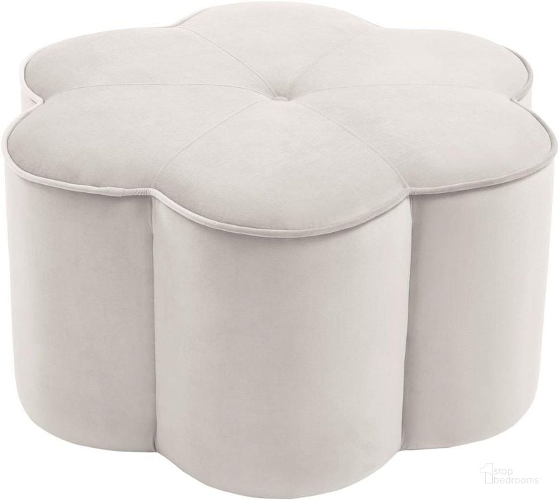 The appearance of Daisy Cream Velvet Ottoman designed by Meridian in the modern / contemporary interior design. This cream velvet piece of furniture  was selected by 1StopBedrooms from Daisy Collection to add a touch of cosiness and style into your home. Sku: 172Cream. Product Type: Ottoman. Material: Velvet. Image1
